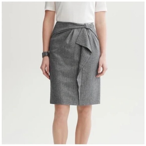 Banana Republic Charcoal Gray Wool Tweed Bow Pencil Skirt - Picture 1 of 10